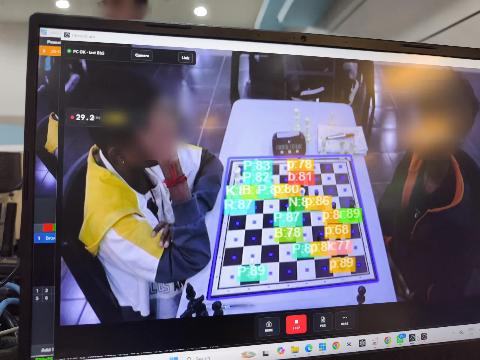 ChessZCam Studio live detection on a laptop at about 29 FPS